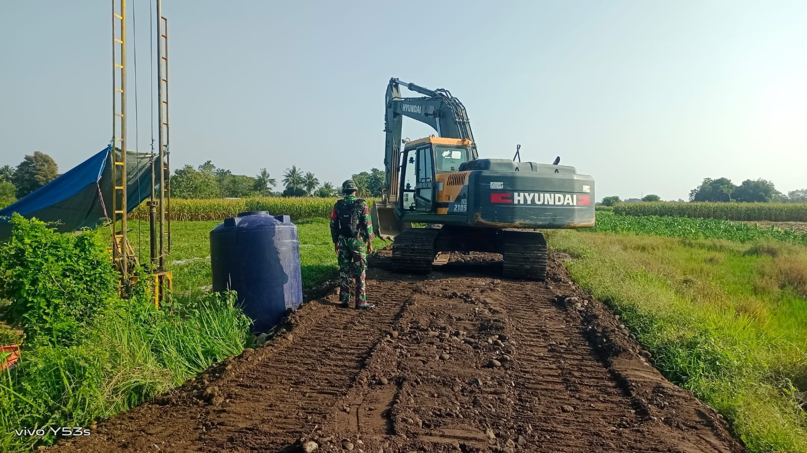Alat Berat Excavator Terus Dikerahkan Selesaikan Pembangunan Jalan TMMD Kodim 1607/Sumbawa