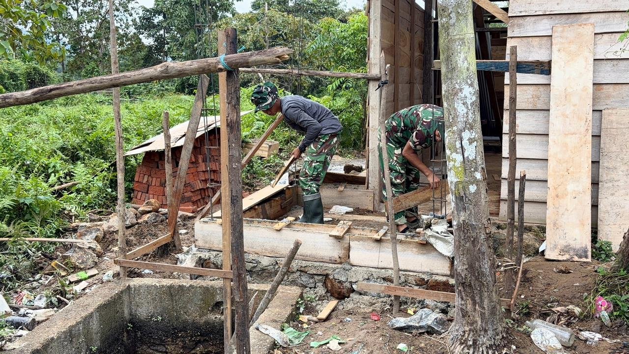 Kebersamaan dalam Pembangunan: TMMD 128 Kodim 1430/Konut Membangun Amolame