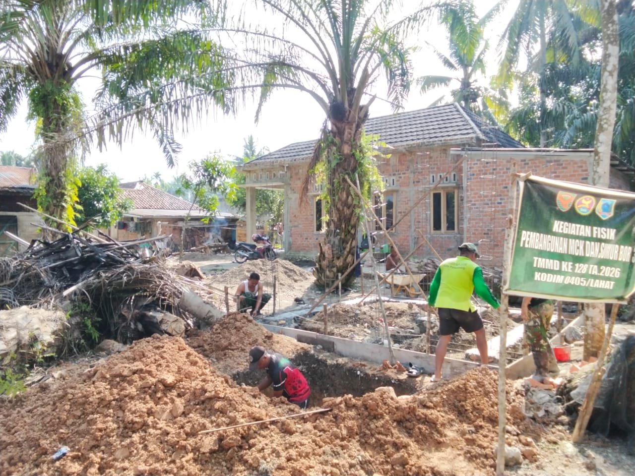 Peningkatan Fasilitas MCK di Desa Lubuk Tampang Berlangsung Lancar
