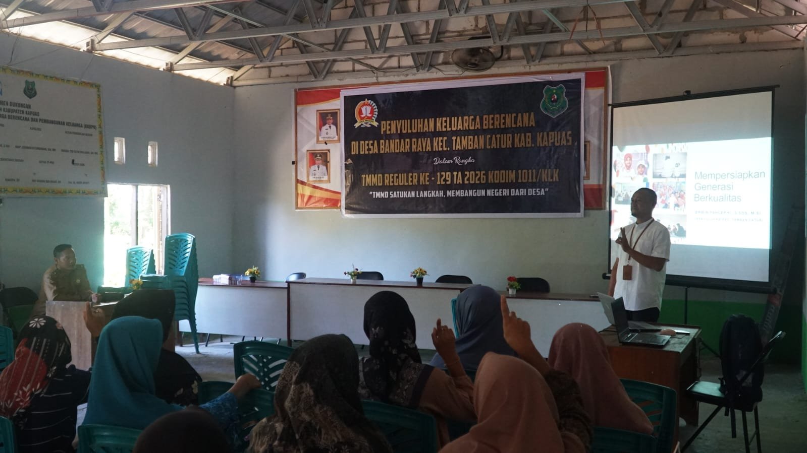 Pendidikan Keluarga Berencana Diberikan kepada Masyarakat Desa Bandar Raya