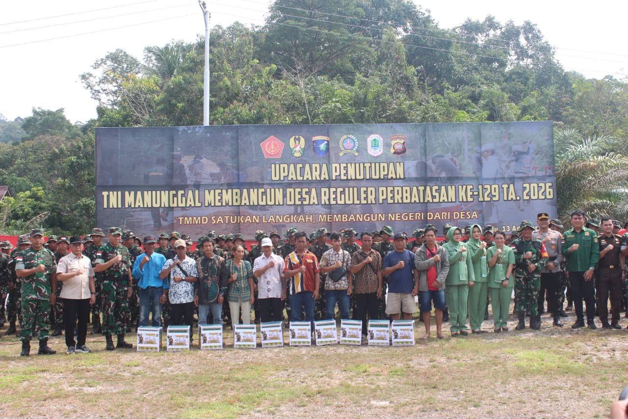 Kebersamaan dan Kepedulian Satgas TMMD di Akhir Program