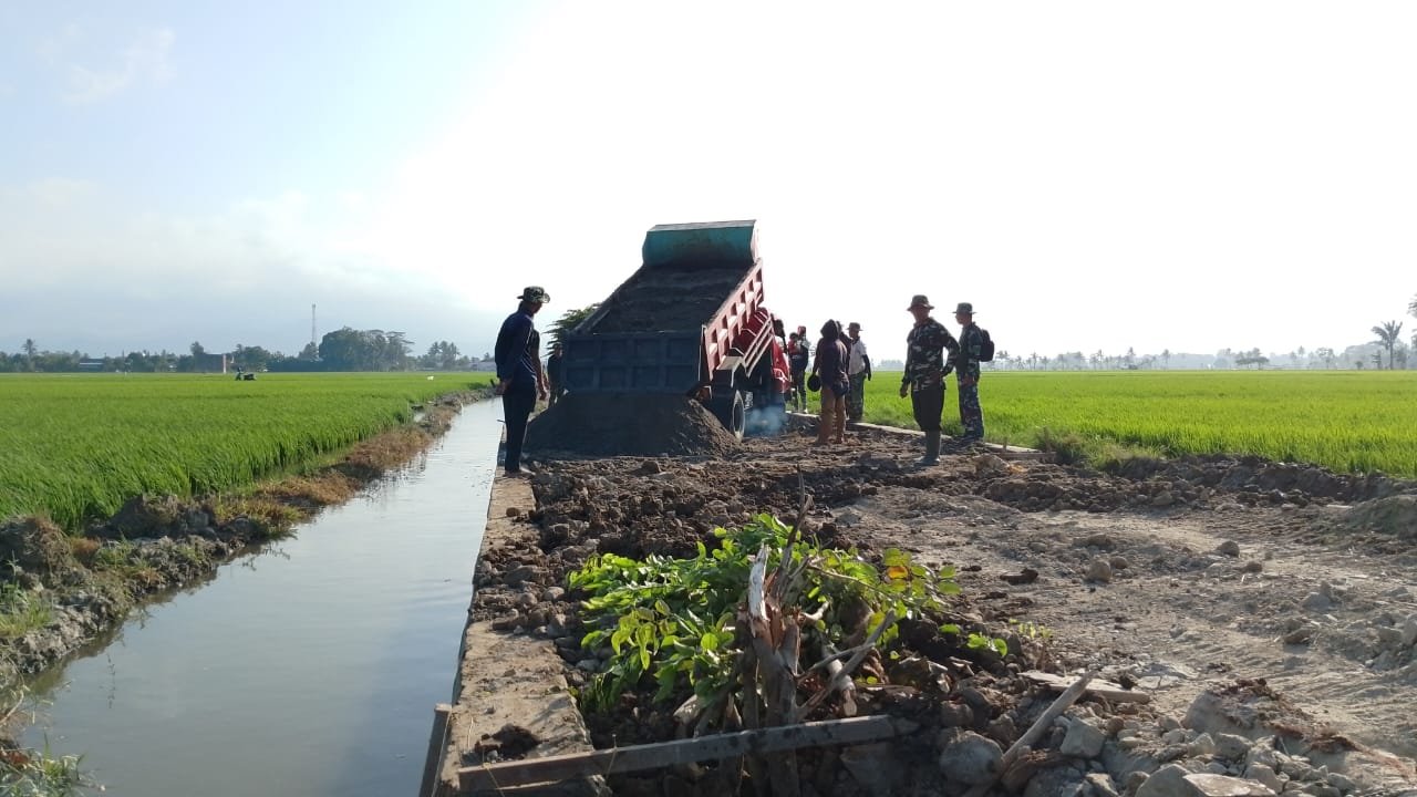 Progres Pembangunan Jalan Tani TMMD Ke-129 di Pinrang Capai 80 Persen
